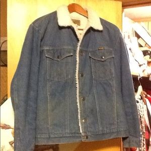 Wrangler Coat! Mens size medium!